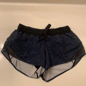 lululemon hotty hot short
